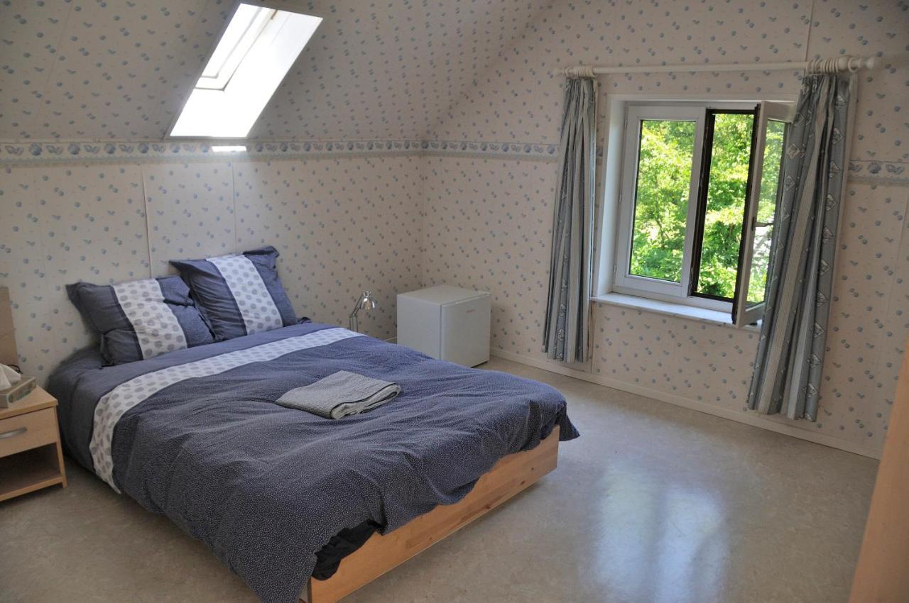 Suite Familiale Avec 2 Chambres Dans Une Villa - Quartier Vert Et Boise - 5 Kms De Namur Exterior photo